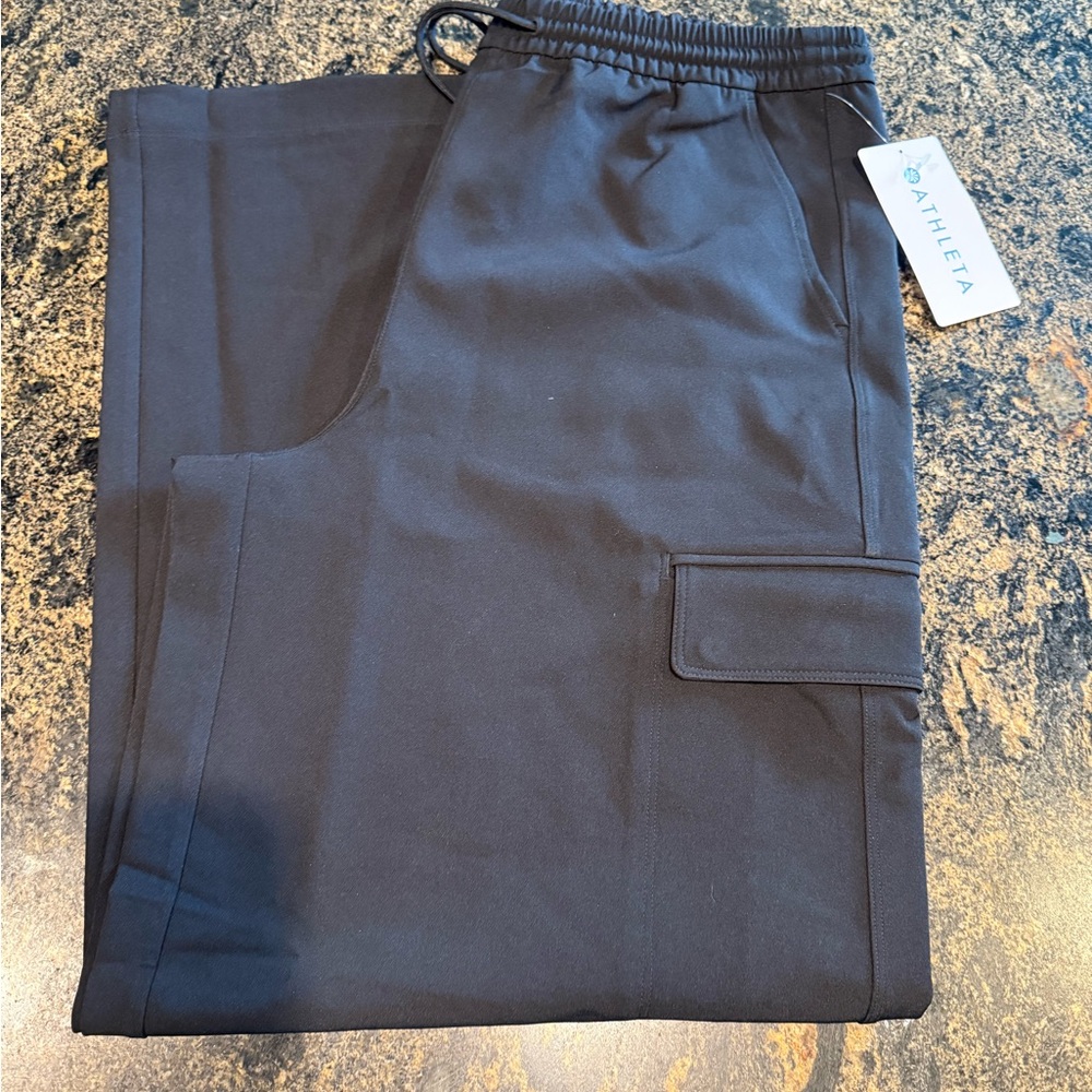 Athleta women’s Promenade Black Cargo Pants
